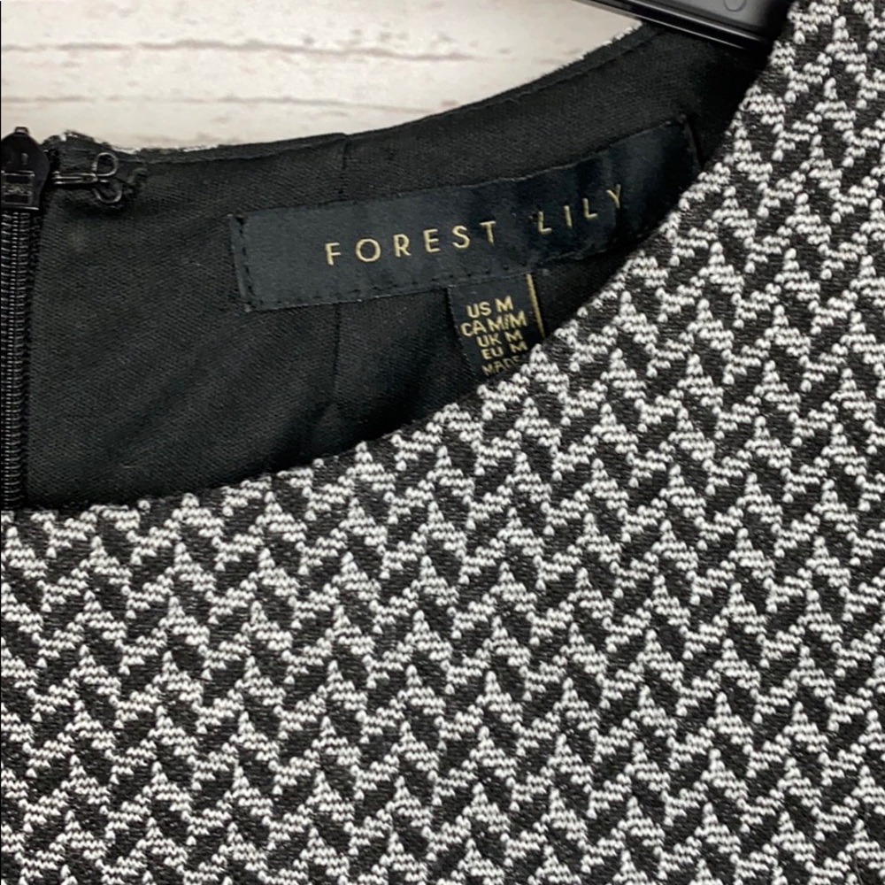 Forest Lily Textured Herringbone Pattern Dress M - image 2